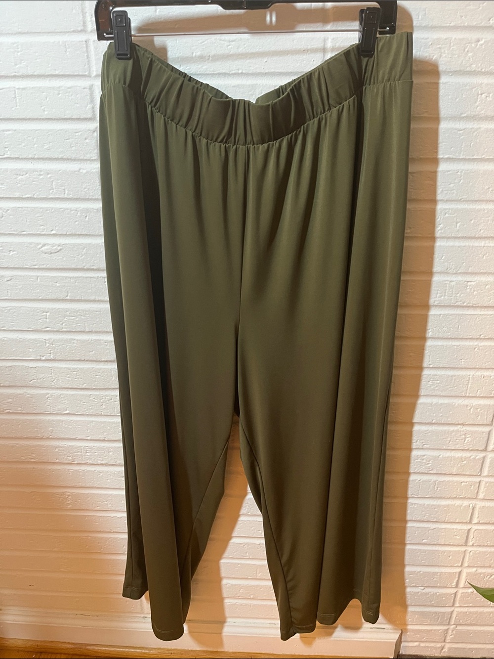 Women's Olive Green Wide-Leg Pull-On Pants by Jessica London Size 26
